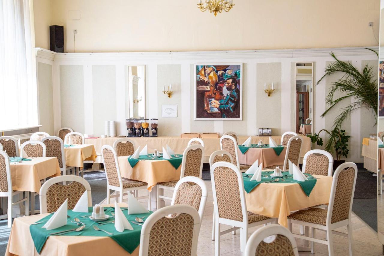 Wellness Hotel Central Klatovy Eksteriør bilde